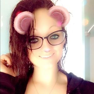 Meet your Posher, Justine